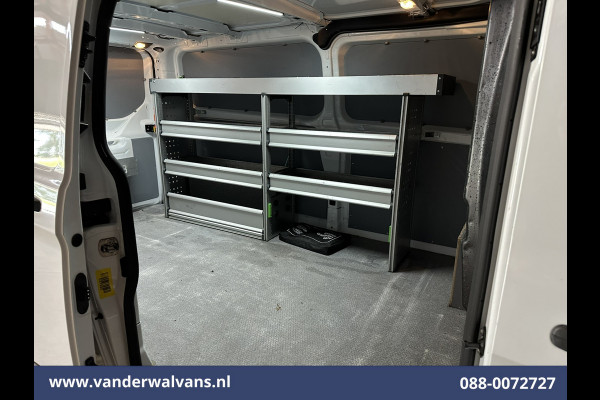 Ford Transit Custom 2.0 TDCI 130pk L2H1 Euro6 Airco | Camera | LED | Apple Carplay | Cruisecontrol | 2800kg Trekhaak Cruisecontrol, Stoelverwarming, Verwarmde voorruit, Parkeersensoren, Bijrijdersbank