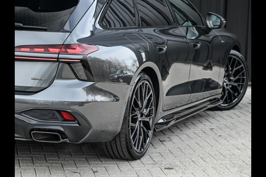 Audi A6 Avant 2.0 e-hybrid quattro S edition Competition | Panoramadak | B&O | Stoelventilatie en Massage | 360 Camera | Luchtvering | Ambiance Interieur | Achterasbesturing | Carbon Inleg | Head-Up | S-Seats | Passagiers Display |