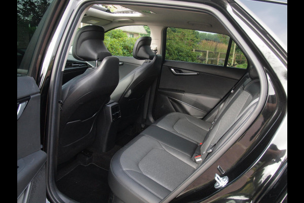Kia Niro 1.6 GDi Hybrid ExecutiveLine | Panoramadak | Camera | Harman Kardon | Head-Up Display | Apple Carplay |