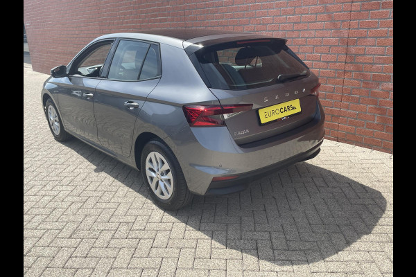Škoda Fabia 1.0 TSI Automaat Ambition Skoda Fabia 1.0 TSI Ambition Panoramadak Navigatie Carplay PDC Camera Adaptive Cruise Control Stoelverwarming Full LED Climatronic