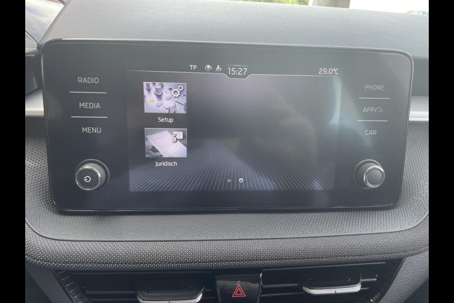 Škoda Fabia 1.0 TSI Automaat Ambition Skoda Fabia 1.0 TSI Ambition Panoramadak Navigatie Carplay PDC Camera Adaptive Cruise Control Stoelverwarming Full LED Climatronic