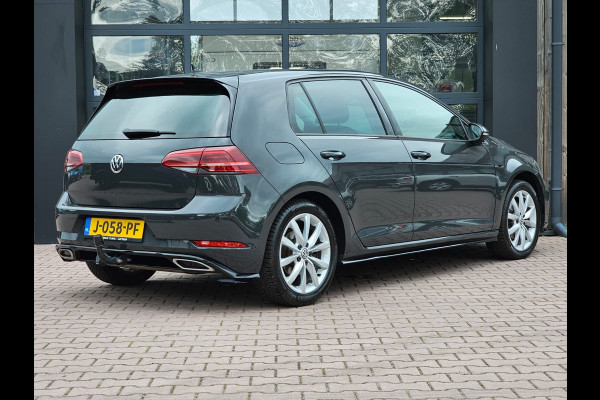 Volkswagen Golf 1.5 TSI Highline Business R | Automaat | LED | Trekhaak | Navi | Stoelverwarming | All-seasons | PDC |