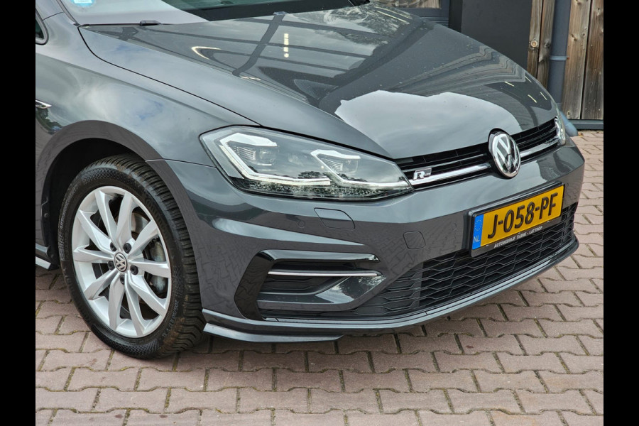 Volkswagen Golf 1.5 TSI Highline Business R | Automaat | LED | Trekhaak | Navi | Stoelverwarming | All-seasons | PDC |