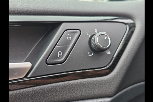 Volkswagen Golf 1.5 TSI Highline Business R | Automaat | LED | Trekhaak | Navi | Stoelverwarming | All-seasons | PDC |