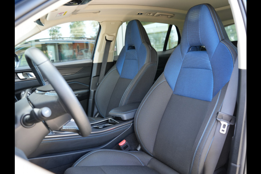 Lynk & Co 01 1.5 | 360 Camera | Adaptive Cruise Control | Panoramadak |