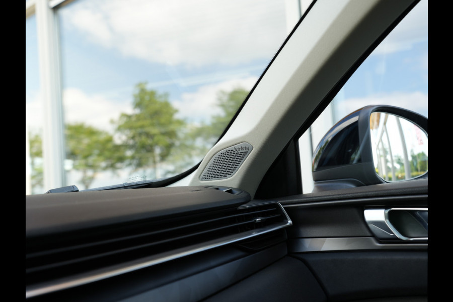 Lynk & Co 01 1.5 | 360 Camera | Adaptive Cruise Control | Panoramadak |