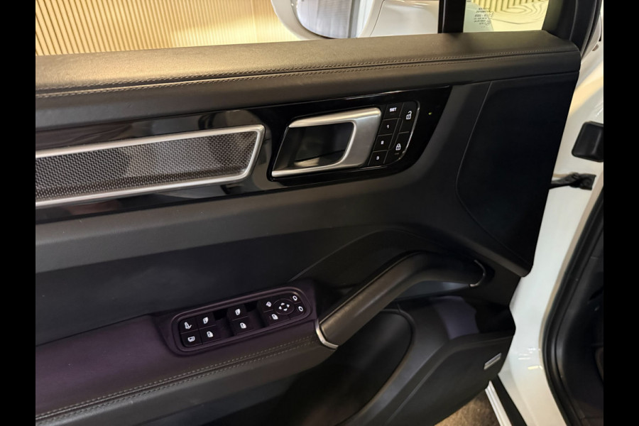 Porsche Cayenne Coupé 3.0 E-Hybrid SPORT DESIGN-PANO-STOELEN 14 VOUDIG-MATRIX-VIERWIELBESTURING-ZEER COMPLEET
