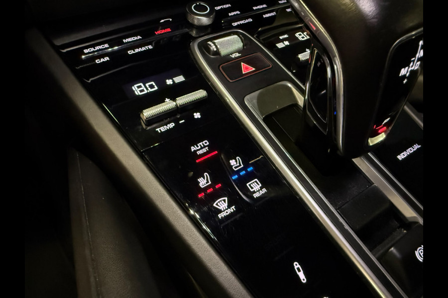 Porsche Cayenne Coupé 3.0 E-Hybrid SPORT DESIGN-PANO-STOELEN 14 VOUDIG-MATRIX-VIERWIELBESTURING-ZEER COMPLEET