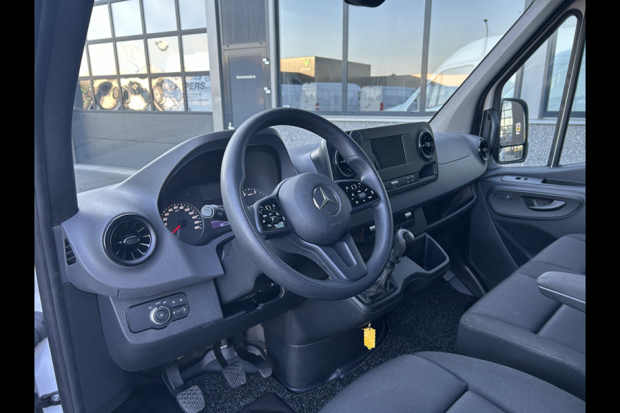 Mercedes-Benz Sprinter 317 CDI L2 H2 MBUX / 360 Camera / Parkeersensoren / Navigatie / Cruise control / Airco / 270 Graden achterdeuren