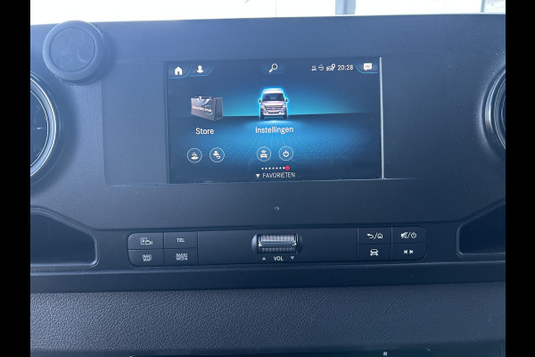 Mercedes-Benz Sprinter 317 CDI L2 H2 MBUX / 360 Camera / Parkeersensoren / Navigatie / Cruise control / Airco / 270 Graden achterdeuren