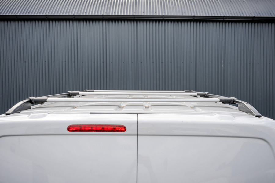 Opel Vivaro 1.5 | 3-Zits | 1e Eigenaar | Camera | Inrichting | Cruise | Airco | Trekhaak
