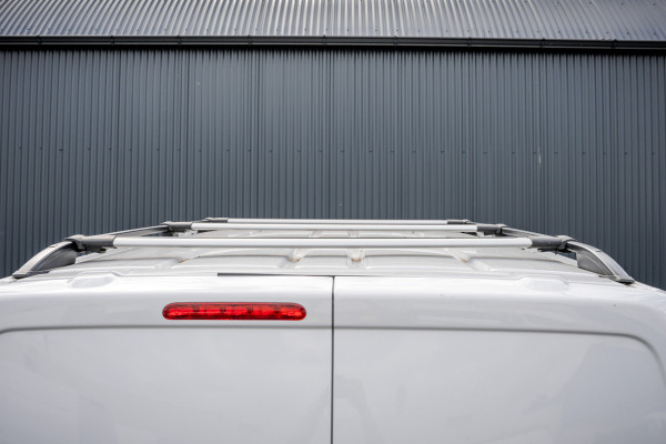 Opel Vivaro 1.5 | 3-Zits | 1e Eigenaar | Camera | Inrichting | Cruise | Airco | Trekhaak