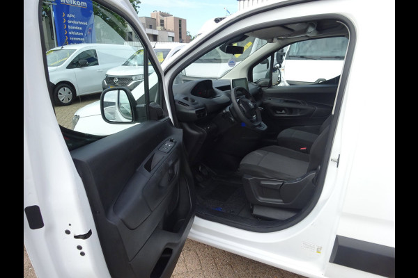 Peugeot Partner 1.2 PureTech Pro BENZINE AIRCO NAVI CRUISE CONTROL PDC SCHUIFDEUR