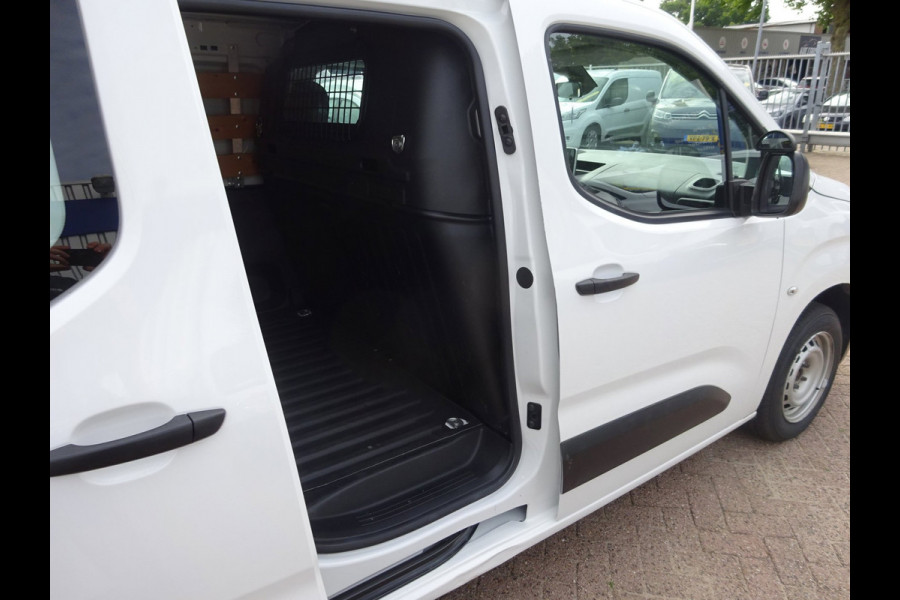 Peugeot Partner 1.2 PureTech Pro BENZINE AIRCO NAVI CRUISE CONTROL PDC SCHUIFDEUR