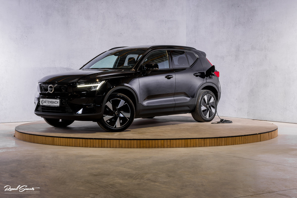 Volvo XC40 Single Motor Extended Range Ultimate 82 kWh | Adaptieve cruise | Panorama dak | Blis | Memory |
