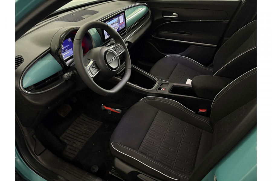 Fiat 600 1.2 Hybrid Urban FULL OPTIONS!!