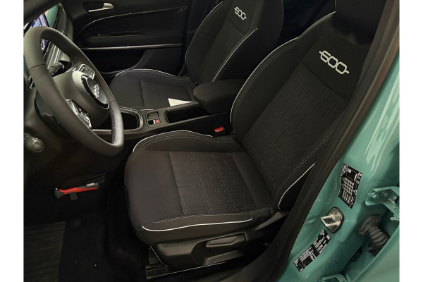 Fiat 600 1.2 Hybrid Urban FULL OPTIONS!!