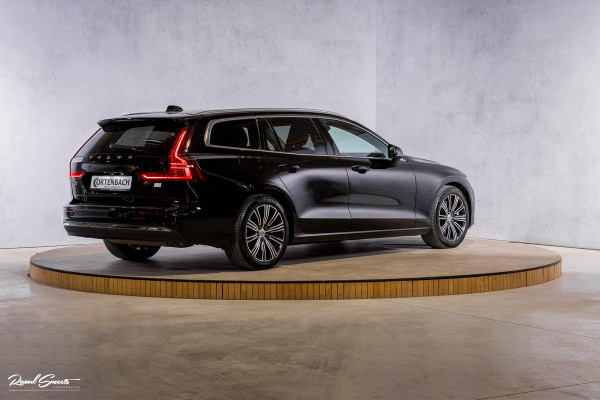 Volvo V60 2.0 T6 Plug-in hybrid AWD Core Bright Long Range | Adaptieve cruise | Blis | Memory | Leder |