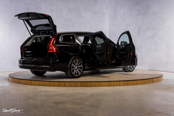 Volvo V60 2.0 T6 Plug-in hybrid AWD Core Bright Long Range | Adaptieve cruise | Blis | Memory | Leder |