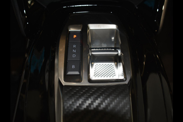 Peugeot e-2008 EV Style Avantage 54 kWh | Navigatie | Camera | Parkeersensoren