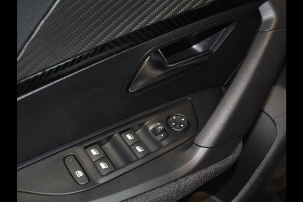 Peugeot e-2008 EV Style Avantage 54 kWh | Navigatie | Camera | Parkeersensoren