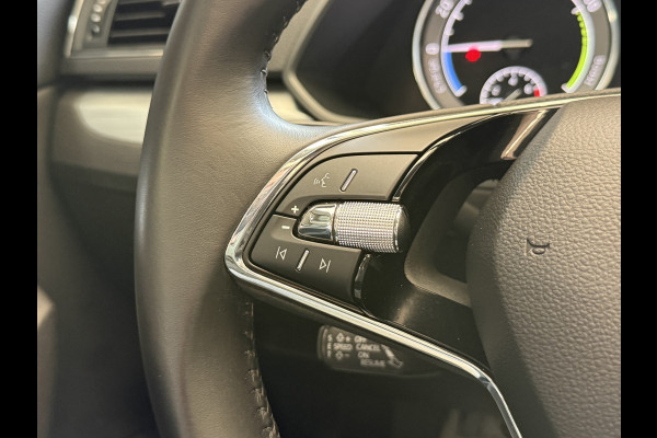 Škoda Superb Combi 1.4 TSI iV Business Edition Plus | Panoramadak | Crystal Light | Apple Carplay