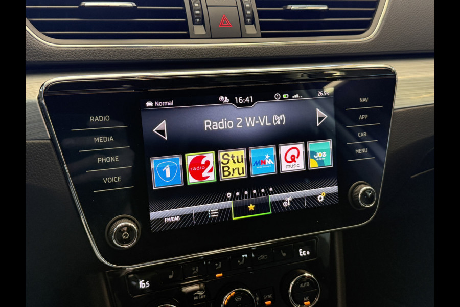 Škoda Superb Combi 1.4 TSI iV Business Edition Plus | Panoramadak | Crystal Light | Apple Carplay
