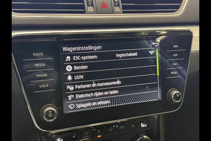 Škoda Superb Combi 1.4 TSI iV Business Edition Plus | Panoramadak | Crystal Light | Apple Carplay