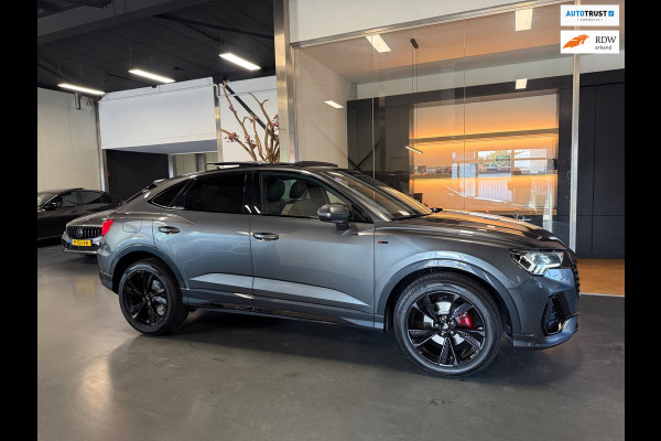 Audi Q3 Sportback 35 TFSI 3X S line Panorama Camera Keyless