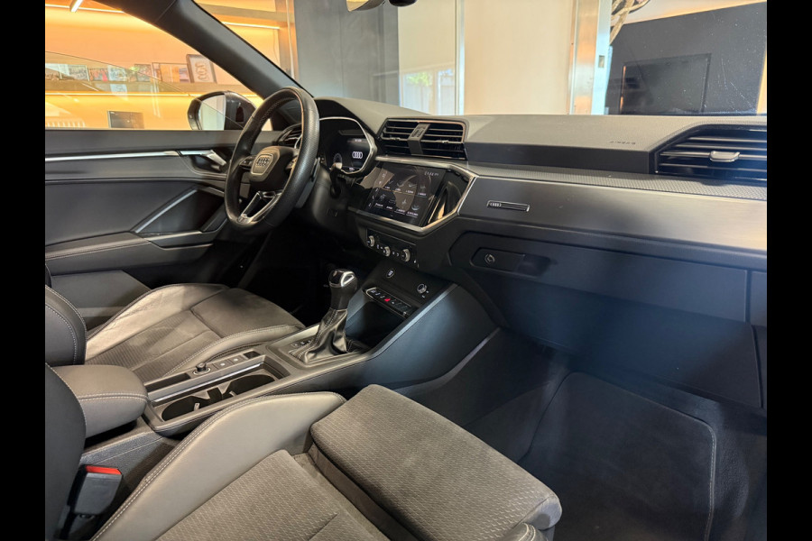 Audi Q3 Sportback 35 TFSI 3X S line Panorama Camera Keyless