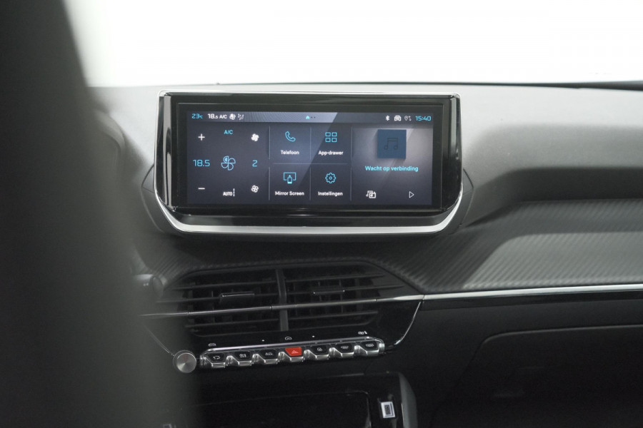 Peugeot e-2008 EV Allure Avantage 54 kWh | 11 KW Lader | Apple Carplay | Parkeersensoren