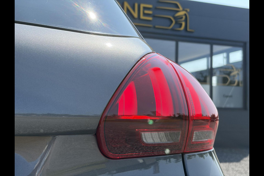 Peugeot 2008 1.2 PureTech Allure Dealer Onderhouden,D-riem vv in 2024,Pano,Trekhaak,Camera,110pk,Carplay,2e Eigenaar,Navi,Clima,Cruise,Pdc V+A,Lm velgen,Recent beurt gehad,N.A.P,Apk tot 02-2027
