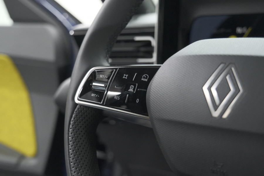 Renault 5 comfort range iconic cinq 52 kWh | 99,3% SOH | Adaptieve Cruise Control | Harman Kardon | V2L | Camera