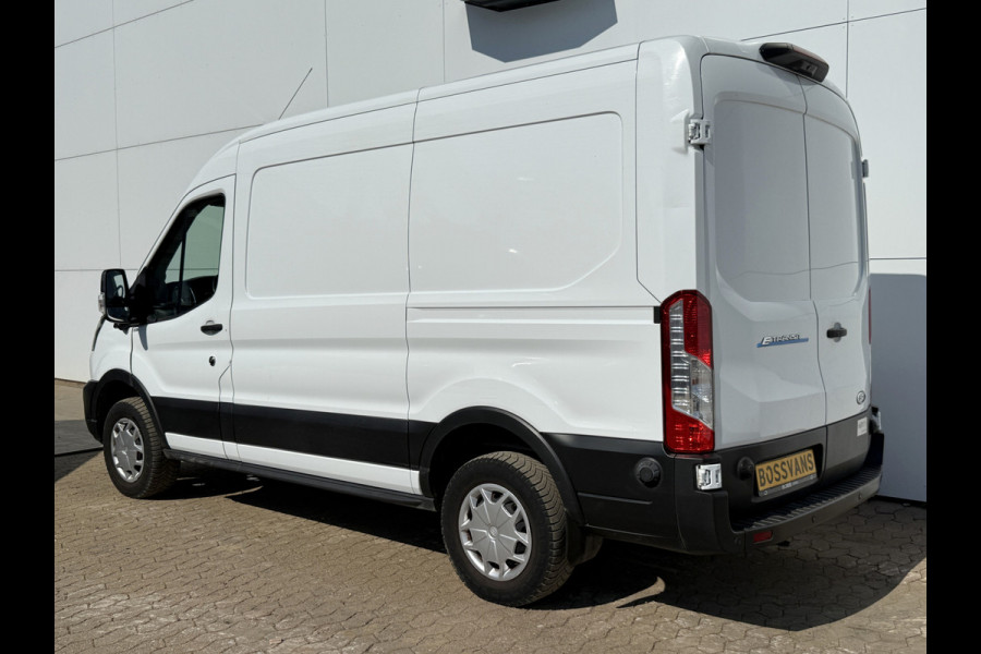 Ford E-Transit 68 kWh 184PK L2H2 316km WLTP 96,6% (SOH) Climate Control Cruise Control CarPlay Navigatie Parkeersensoren v+a