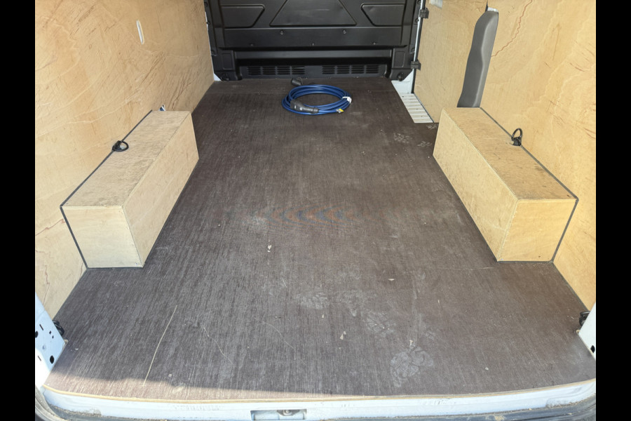 Ford E-Transit 68 kWh 184PK L2H2 316km WLTP 96,6% (SOH) Climate Control Cruise Control CarPlay Navigatie Parkeersensoren v+a