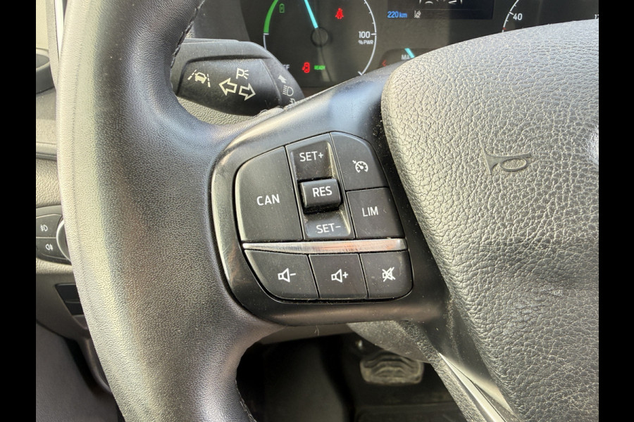 Ford E-Transit 68 kWh 184PK L2H2 316km WLTP 96,6% (SOH) Climate Control Cruise Control CarPlay Navigatie Parkeersensoren v+a