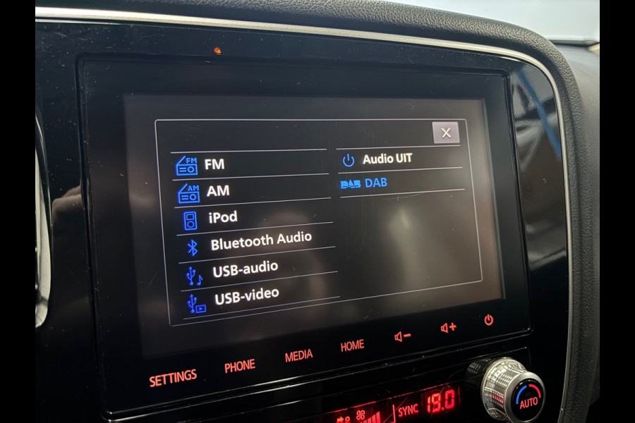 Mitsubishi Outlander 2.4 PHEV Pure Clima | Cruise | Camera | Trekhaak