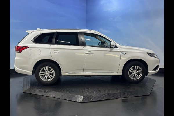 Mitsubishi Outlander 2.4 PHEV Pure Clima | Cruise | Camera | Trekhaak