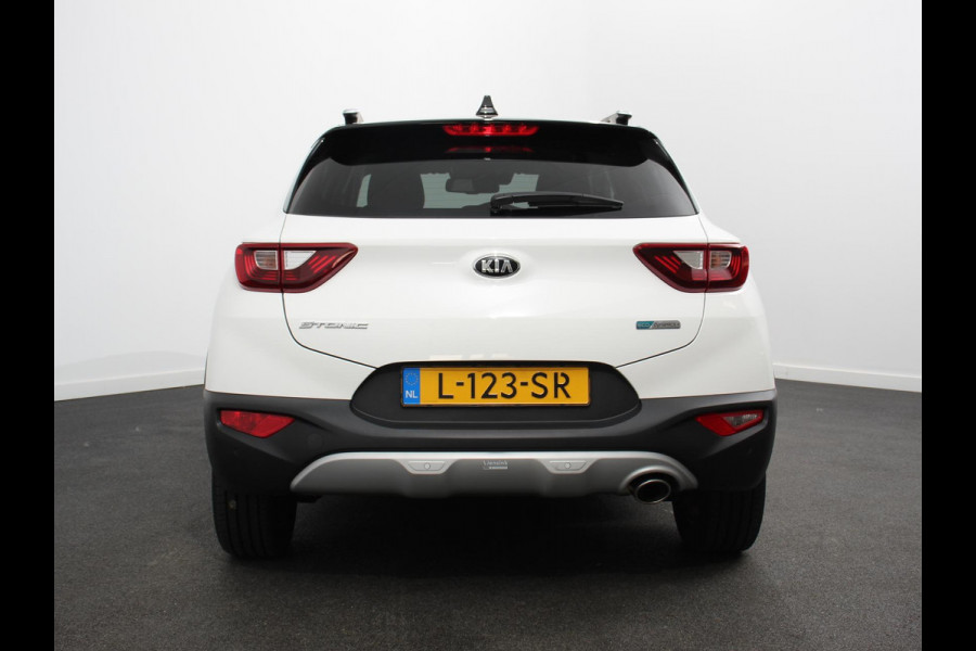 Kia Stonic 1.0 T-GDi MHEV DynamicPlusLine Climate Control Cruise control Dakrails Electrische bedienbare ramen Lichtmetalen velgen Navigatiesysteem Parkeersensoren Camera