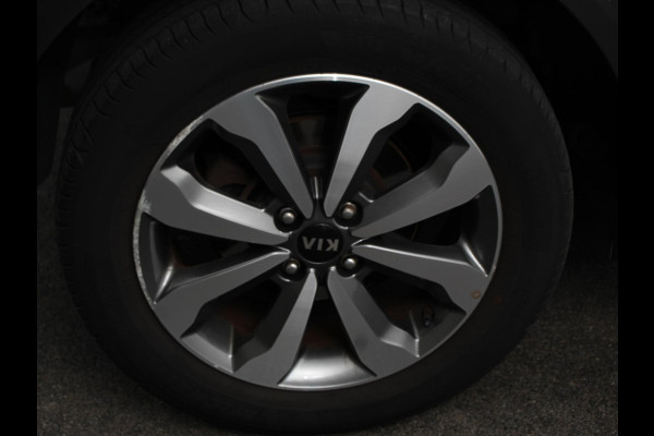 Kia Stonic 1.0 T-GDi MHEV DynamicPlusLine Climate Control Cruise control Dakrails Electrische bedienbare ramen Lichtmetalen velgen Navigatiesysteem Parkeersensoren Camera