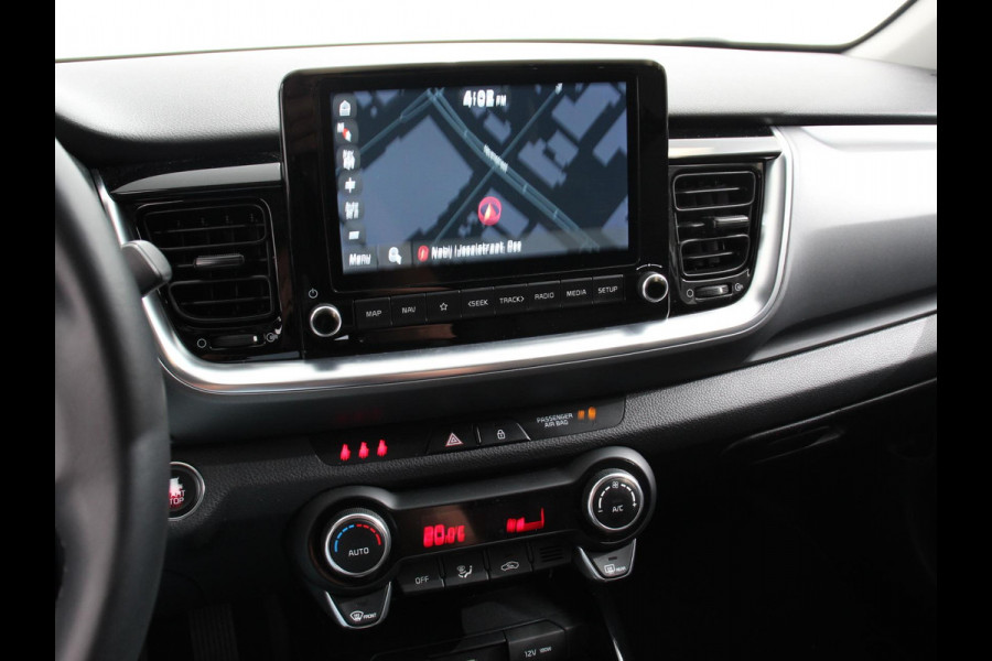 Kia Stonic 1.0 T-GDi MHEV DynamicPlusLine Climate Control Cruise control Dakrails Electrische bedienbare ramen Lichtmetalen velgen Navigatiesysteem Parkeersensoren Camera
