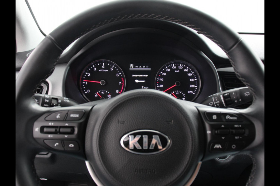 Kia Stonic 1.0 T-GDi MHEV DynamicPlusLine Climate Control Cruise control Dakrails Electrische bedienbare ramen Lichtmetalen velgen Navigatiesysteem Parkeersensoren Camera