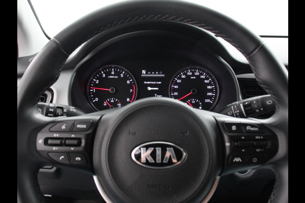 Kia Stonic 1.0 T-GDi MHEV DynamicPlusLine Climate Control Cruise control Dakrails Electrische bedienbare ramen Lichtmetalen velgen Navigatiesysteem Parkeersensoren Camera