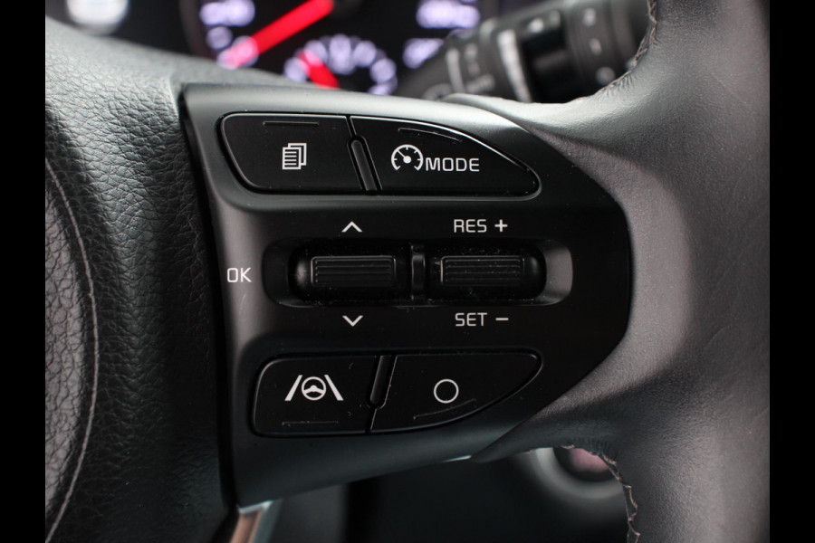 Kia Stonic 1.0 T-GDi MHEV DynamicPlusLine Climate Control Cruise control Dakrails Electrische bedienbare ramen Lichtmetalen velgen Navigatiesysteem Parkeersensoren Camera