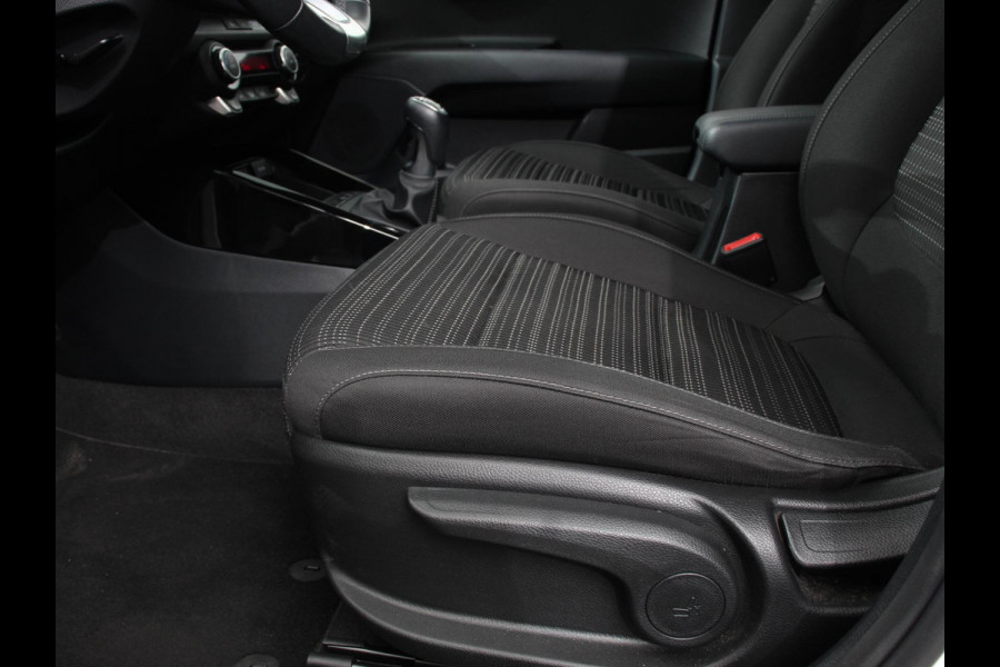 Kia Stonic 1.0 T-GDi MHEV DynamicPlusLine Climate Control Cruise control Dakrails Electrische bedienbare ramen Lichtmetalen velgen Navigatiesysteem Parkeersensoren Camera
