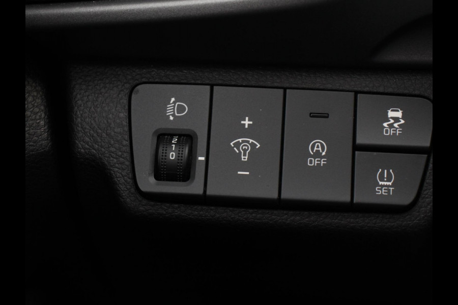 Kia Stonic 1.0 T-GDi MHEV DynamicPlusLine Climate Control Cruise control Dakrails Electrische bedienbare ramen Lichtmetalen velgen Navigatiesysteem Parkeersensoren Camera