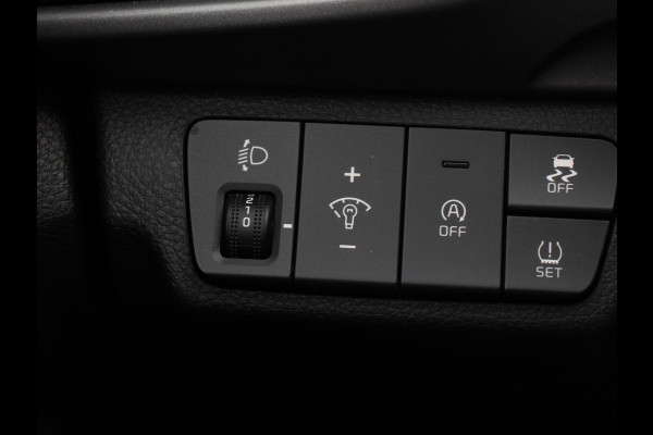 Kia Stonic 1.0 T-GDi MHEV DynamicPlusLine Climate Control Cruise control Dakrails Electrische bedienbare ramen Lichtmetalen velgen Navigatiesysteem Parkeersensoren Camera
