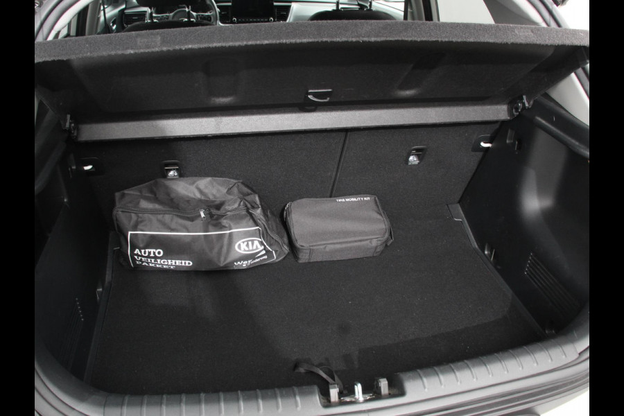 Kia Stonic 1.0 T-GDi MHEV DynamicPlusLine Climate Control Cruise control Dakrails Electrische bedienbare ramen Lichtmetalen velgen Navigatiesysteem Parkeersensoren Camera