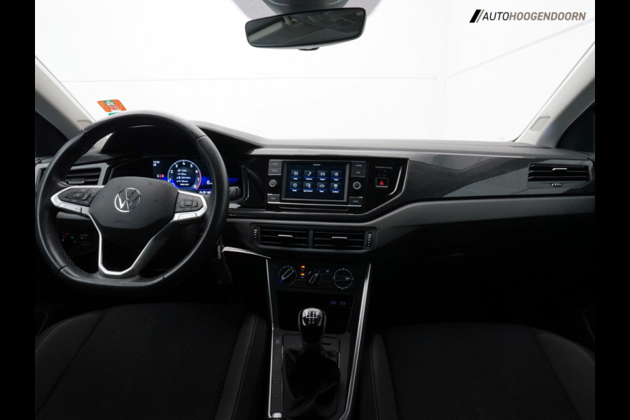 Volkswagen Polo 1.0 TSI Life Sport (APPLE CARPLAY,LED VERLICHTING,SPORTSTOELEN,DIGITAAL DISPLAY,AIRCO,ADAPTIVE CRUISE,LM-VELGEN)