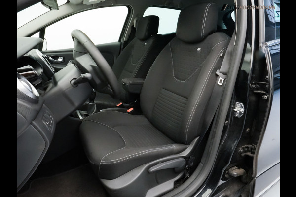 Renault Clio 0.9 TCe Limited Sport (PARKEERSENSOREN,NAVIGATIE,LM-VELGEN,CRUISE CONTROL,SPORTSTOELEN,KEYLESS START,TOPCONDITIE)